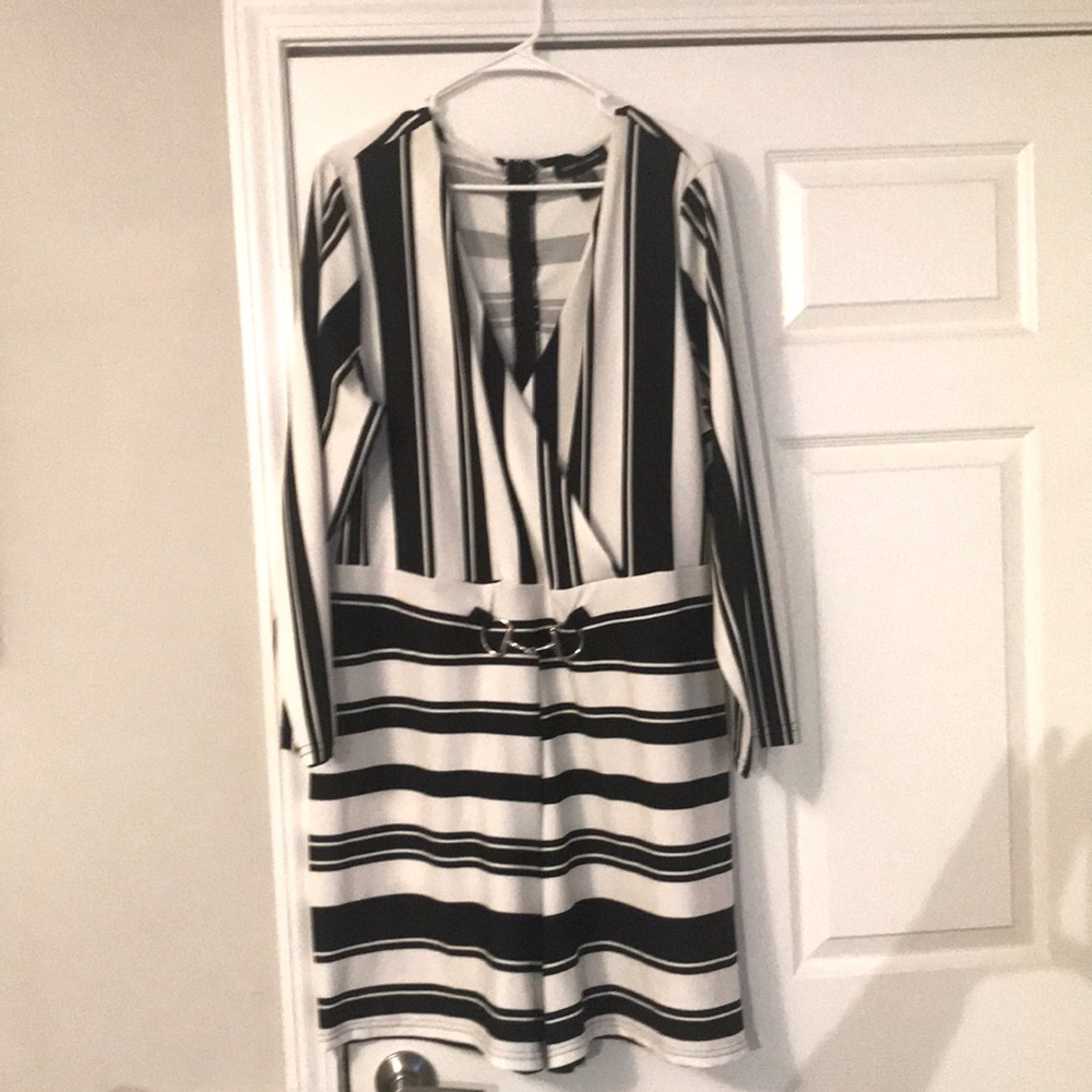 Ashley Stewart,Navy Blue and White , Long Sleeve Romper. Size 22/24